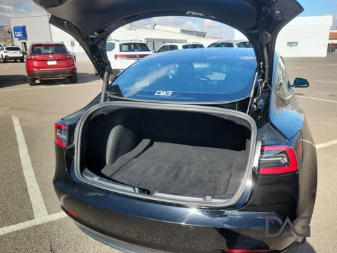 Used 2022 Tesla Model 3 Standard Range image 22