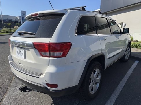 Used 2011 Jeep Grand Cherokee Laredo image 7