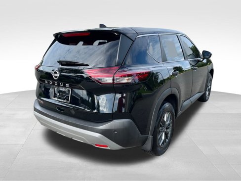 Used 2022 Nissan Rogue S image 7