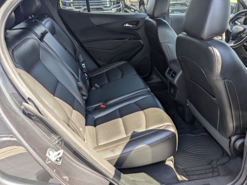 Used 2022 Chevrolet Equinox RS w/ RS Leather Package image 34