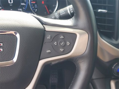 Used 2022 GMC Acadia Denali image 25