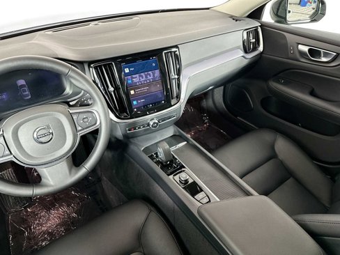Certified 2025 Volvo S60 B5 Core image 22