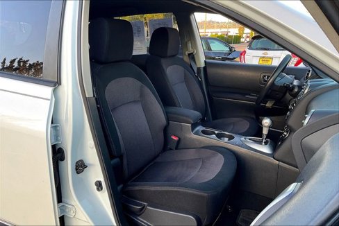 Used 2013 Nissan Rogue SV image 7