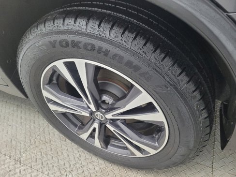 Used 2019 Nissan Rogue SV w/ Premium Package image 31