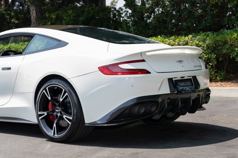 Used 2018 Aston Martin Vanquish S image 10