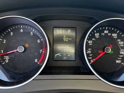 Used 2015 Volkswagen Jetta S image 2