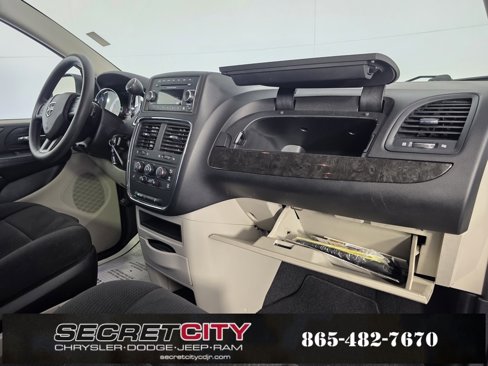 Used 2013 Dodge Grand Caravan SE image 30
