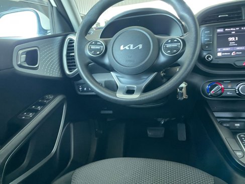 Used 2023 Kia Soul LX w/ Option Group 015 image 32
