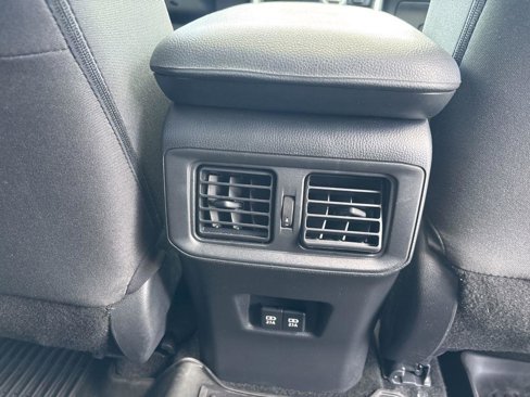 Used 2021 Toyota RAV4 XLE image 23