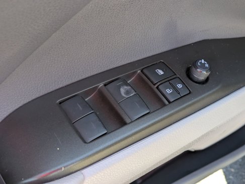 Used 2024 Toyota Camry LE image 15