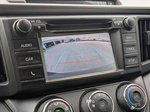 Used 2017 Toyota RAV4 LE image 12