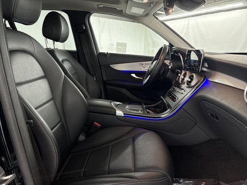 Certified 2022 Mercedes-Benz GLC 300 image 30