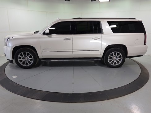 Used 2015 GMC Yukon XL Denali w/ Open Road Package image 5