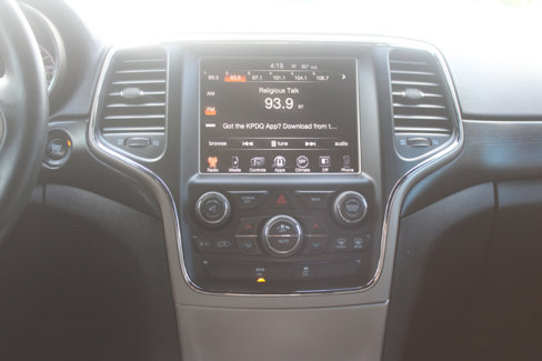 Used 2014 Jeep Grand Cherokee Laredo w/ 18" Wheel & 8.4" Radio Group image 11