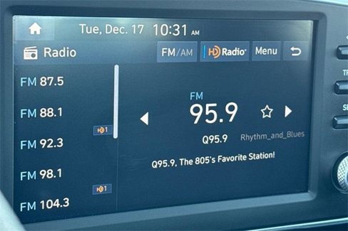 Certified 2024 Hyundai Elantra SE image 18