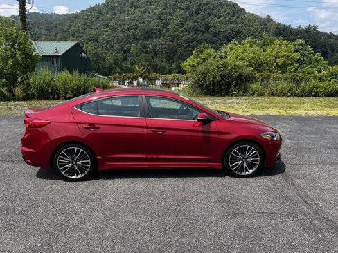 Used 2018 Hyundai Elantra Sport image 4