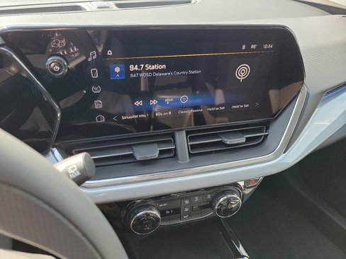 New 2025 Chevrolet Trax LT image 11