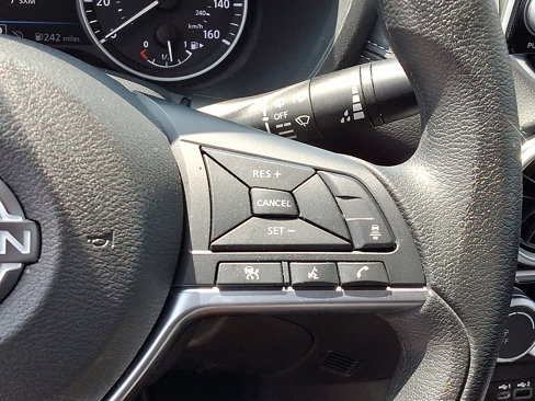 Certified 2025 Nissan Sentra SV image 22