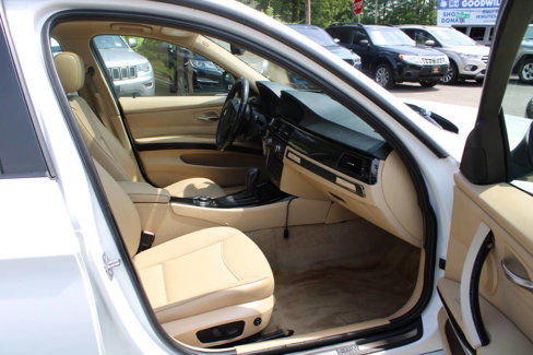 Used 2011 BMW 328i xDrive Sedan image 29