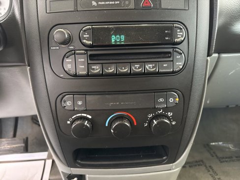 Used 2006 Dodge Grand Caravan SE image 20
