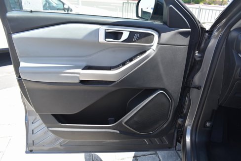Used 2022 Ford Explorer XLT w/ Equipment Group 202A image 13