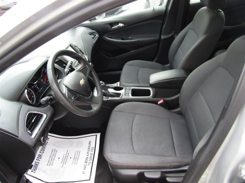 Used 2019 Chevrolet Cruze LS image 13