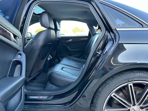 Used 2016 Audi A4 2.0T Premium Plus w/ Technology Package image 16