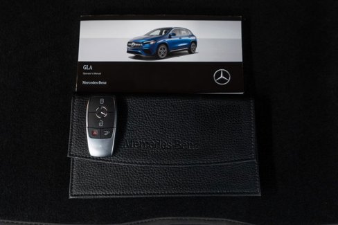 Used 2025 Mercedes-Benz GLA 250 4MATIC image 52