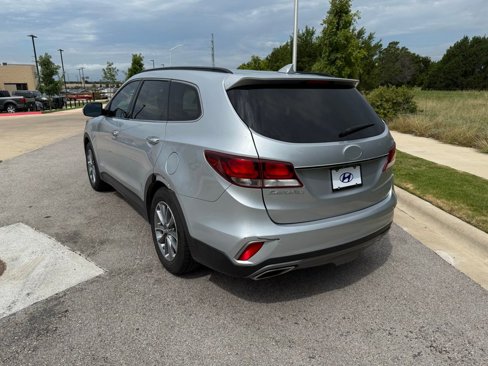 Used 2017 Hyundai Santa Fe SE w/ SE Premium Package 02 image 7