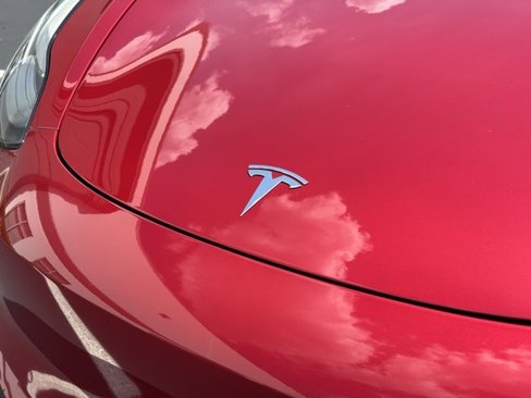 Used 2019 Tesla Model 3 Standard Range image 15