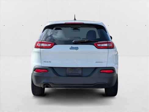 Used 2017 Jeep Cherokee Sport w/ Cold Weather Group image 6