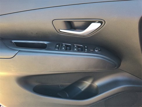 Used 2023 Hyundai Tucson SEL image 12
