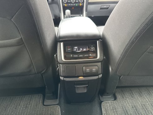 Used 2019 Subaru Ascent Premium image 20