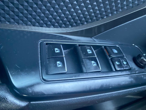 Used 2018 Toyota C-HR XLE image 23