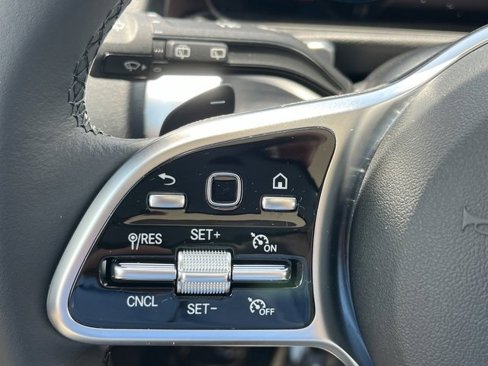 Used 2023 Mercedes-Benz GLB 250 image 15