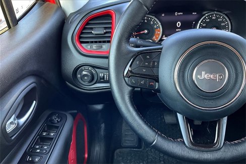 Used 2022 Jeep Renegade Latitude w/ Convenience Group image 18