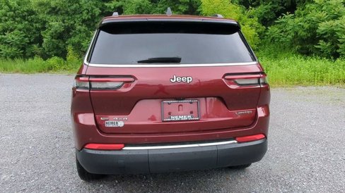 Used 2022 Jeep Grand Cherokee L Limited image 3