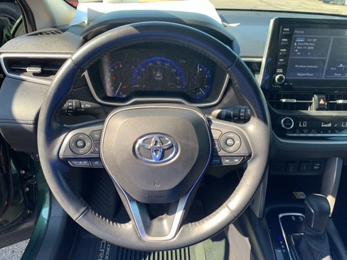 Used 2022 Toyota Corolla Cross XLE image 27