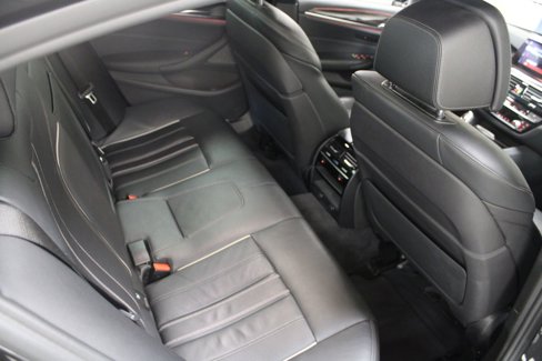 Used 2019 BMW 540i w/ M Sport Package image 17