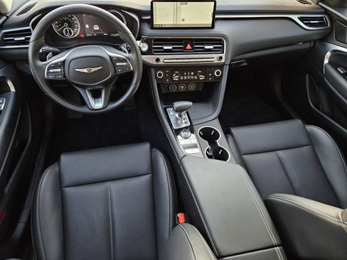 Used 2025 Genesis G70 2.5T image 14