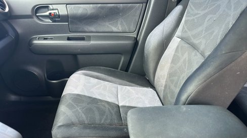 Used 2011 Scion xB image 31