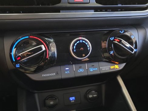 Certified 2023 Hyundai Kona SEL image 17