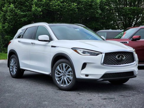 New 2025 INFINITI QX50 Luxe image 1