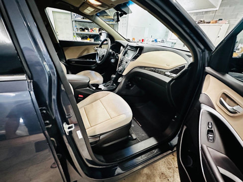 Used 2017 Hyundai Santa Fe Sport image 12