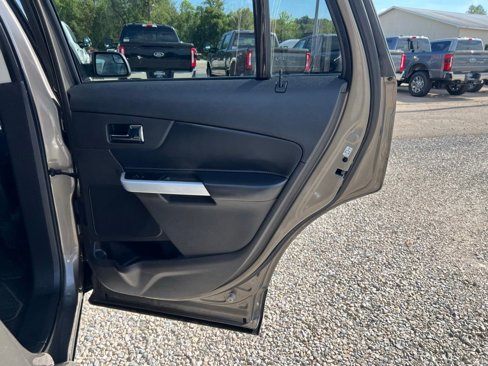 Used 2012 Ford Edge Limited image 17