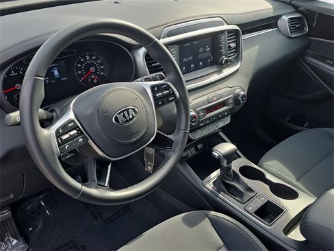 Used 2020 Kia Sorento LX w/ LX I4 Convenience Package image 18