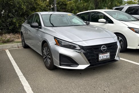 Certified 2024 Nissan Altima 2.5 SV image 2