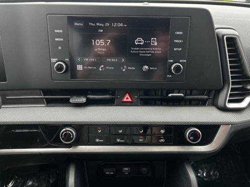 Used 2024 Kia Sportage LX image 20