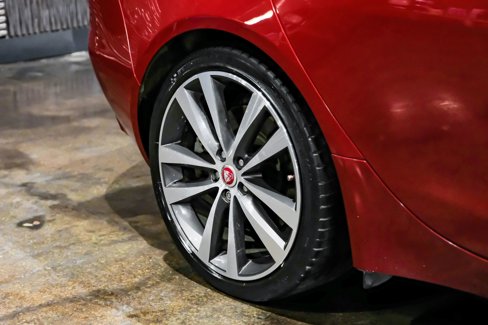 Used 2017 Jaguar XE Prestige image 45