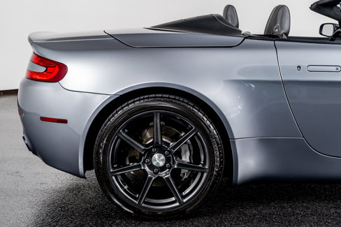 Used 2008 Aston Martin V8 Vantage Roadster image 9
